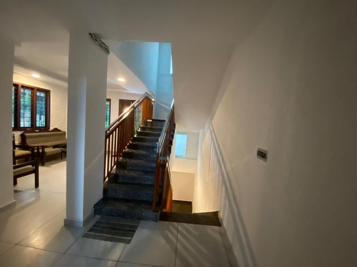 Five Bedroom Villa ムンナール エクステリア 写真